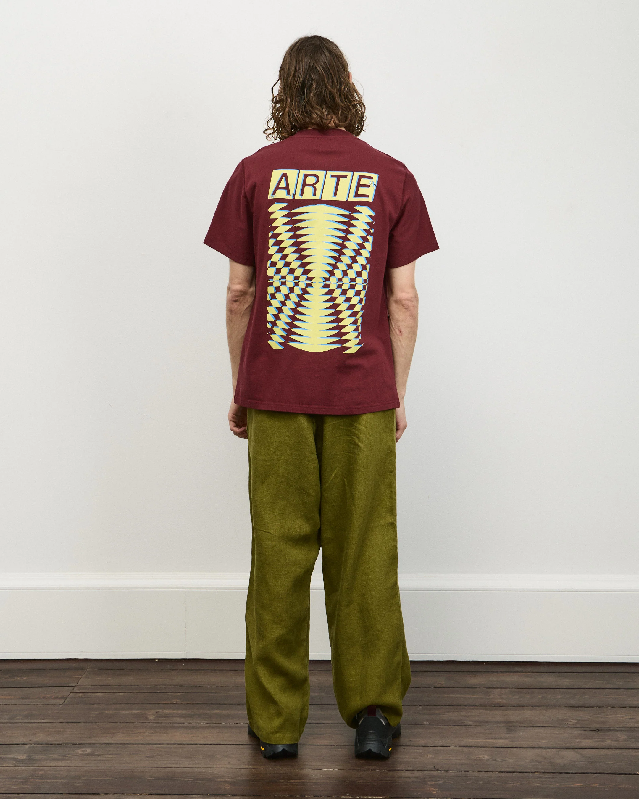 Abstract Back Print T-shirt - Image 4