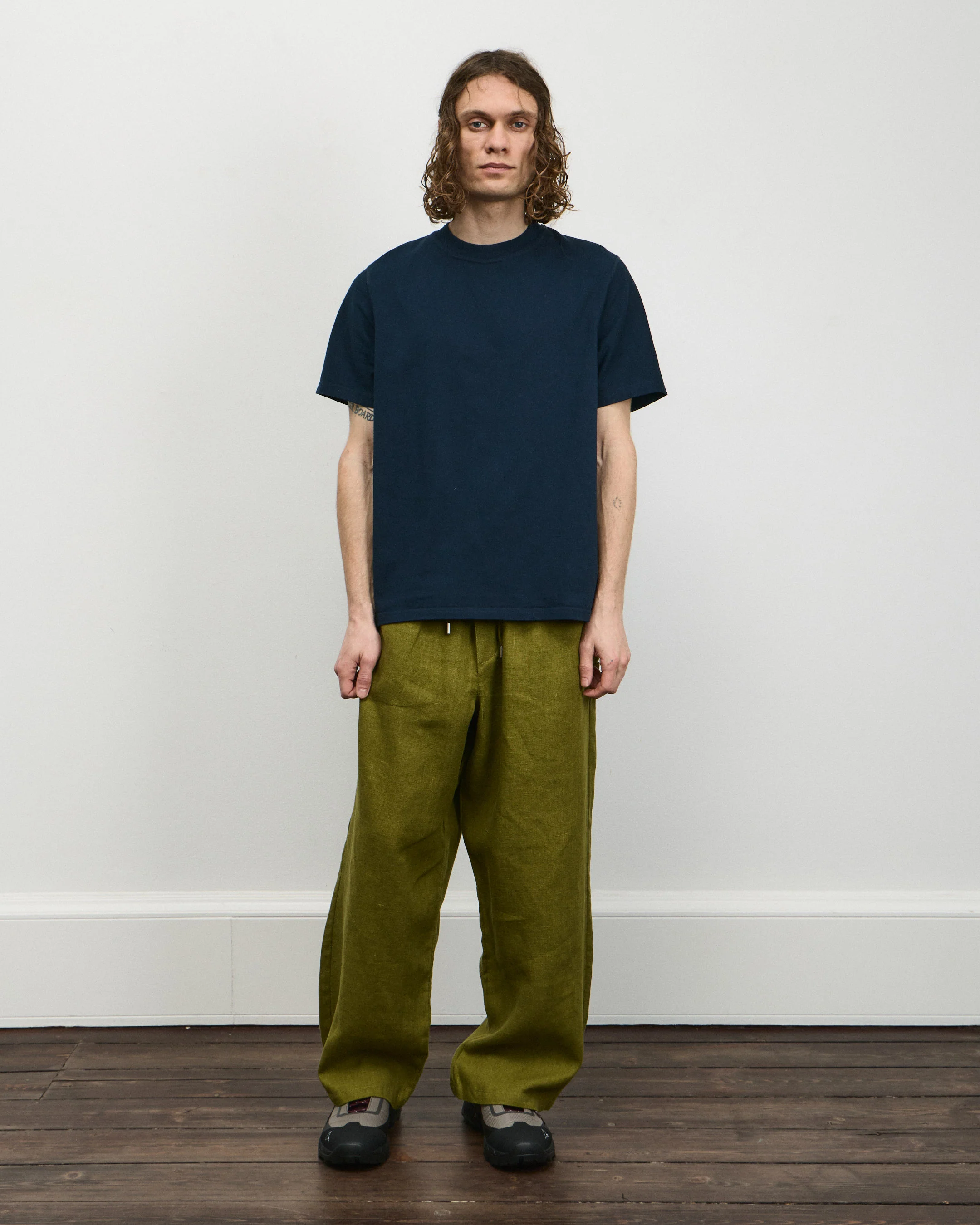 Blurry Back Print - Navy - Image 4