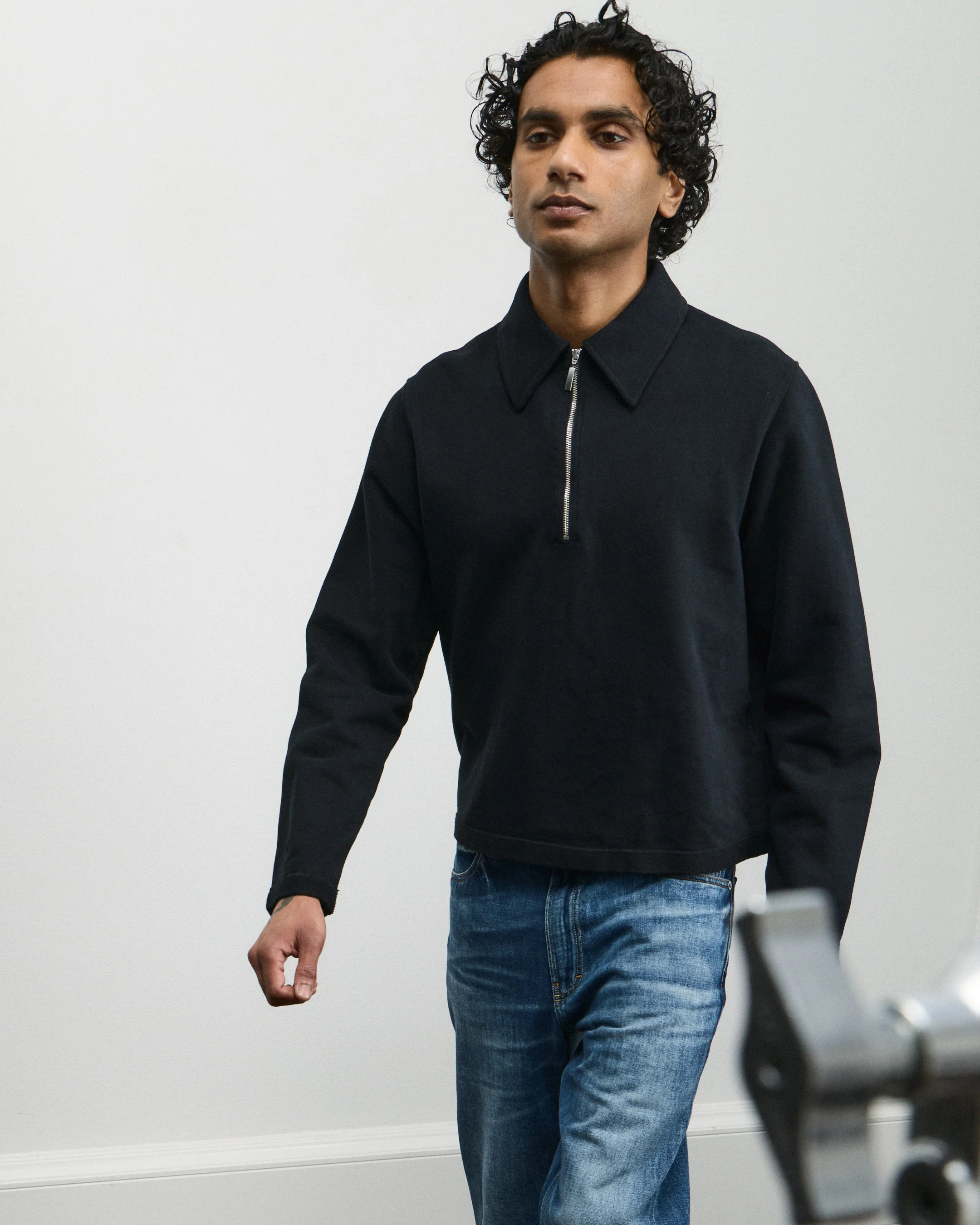 Light Zip Top - Black - Image 6