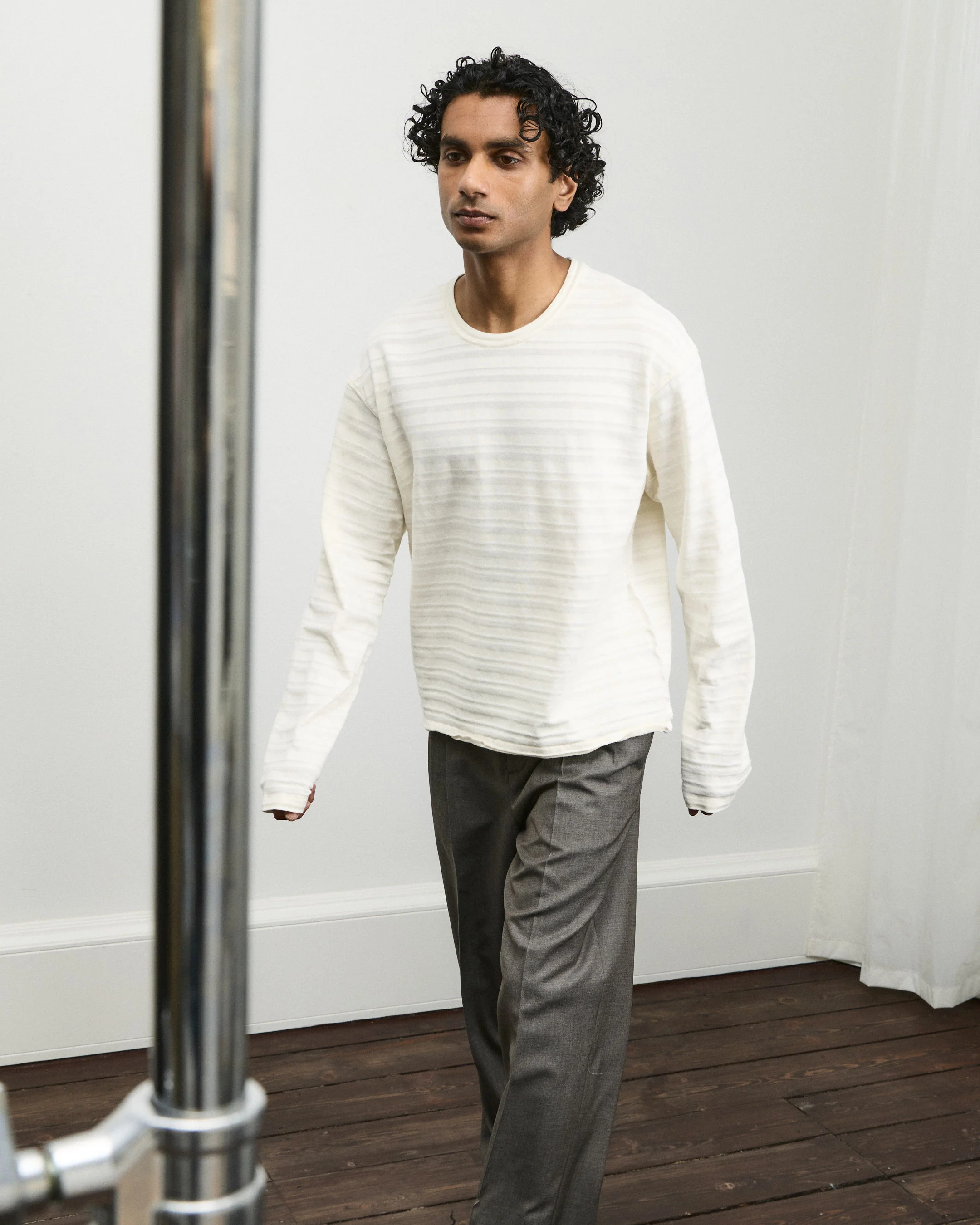 Round Neck Sweater - Image 5
